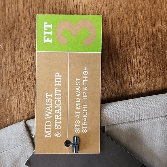 Mossimo Bermuda Shorts - Size 16 - NWT - Picture 7 of 10